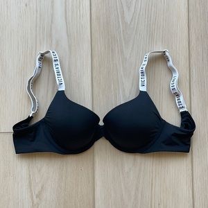 Victoria’s Secret T-shirt push-up bra